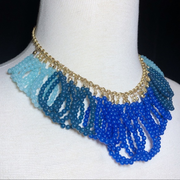 Blue Ombré Bead Loop Chunky Necklace Earrings Set - Picture 3 of 3